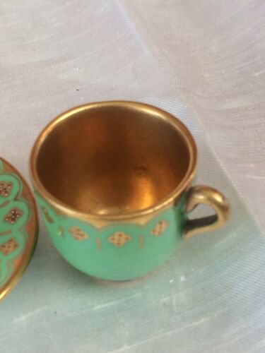 コールポート　グリーンと金彩のカップ＆ソーサ