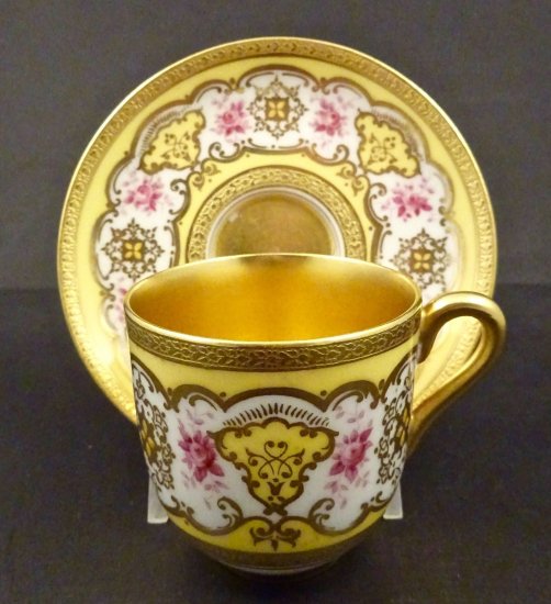 コールポート　アンティーク　デミタスカップカップ&ソーサー　エナメル&金箔