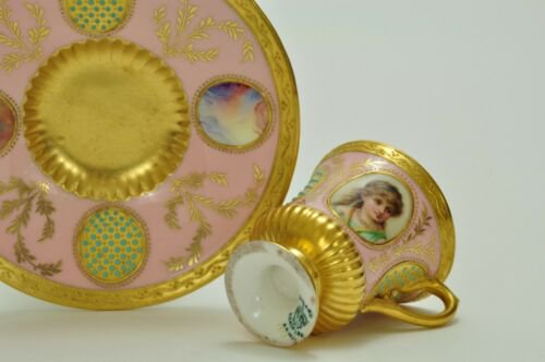 コールポート　ヴィクトリアンとジュエルのカップ＆ソーサー