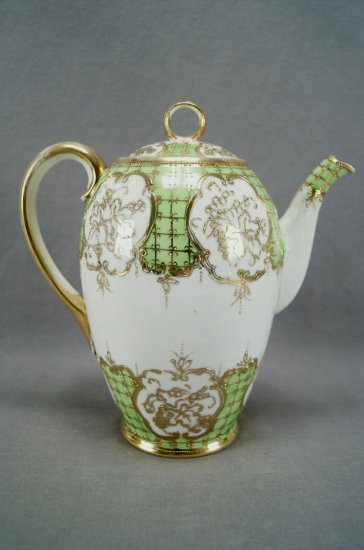 オールドノリタケ　金箔のブドウのデザイン　コーヒーポット緑色　1891年―1911年製