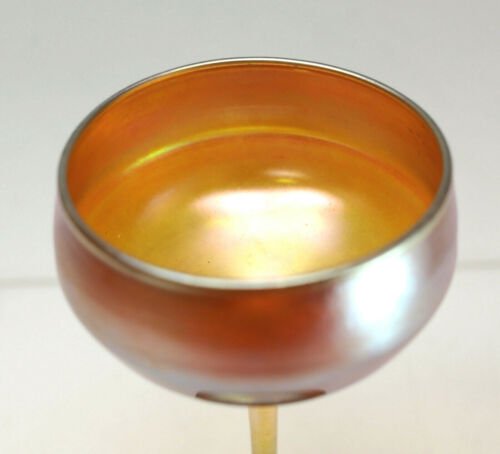 ルイス・カムフォート・ティファニー（Louis Comfort Tiffany）玉虫・アートファブリル・グラス　シャンパンゴルベット　1900年