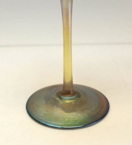 ルイス・カムフォート・ティファニー（Louis Comfort Tiffany）玉虫・アートファブリル・グラス　シャンパンゴルベット　1900年