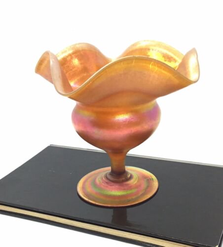 ルイス・カムフォート・ティファニー（Louis Comfort Tiffany）ファブリル・グラス　玉虫 花瓶
