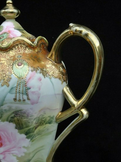 オールドノリタケ　コーヒーポット　ピンクのバラと金箔のデザイン