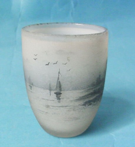 ドームナンシー オパールガラス ミニチュア 花瓶 1900年頃