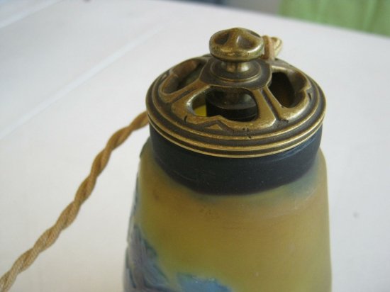 エミールガレ  ツルニチニチソウの花のテーブルランプ