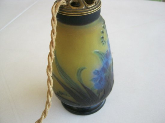 エミールガレ  ツルニチニチソウの花のテーブルランプ