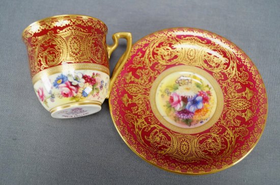 ロイヤルウースター　デミタスカップ&ソーサー　レッド・ゴールド　花柄