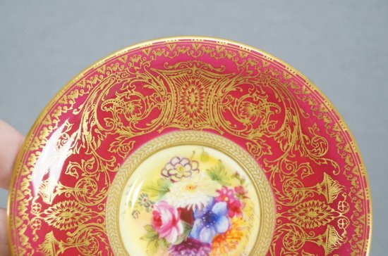 ロイヤルウースター　デミタスカップ&ソーサー　レッド・ゴールド　花柄