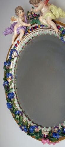 マイセン　楕円形　ウォールミラー　天使のフィギュリン　高さ34 cm