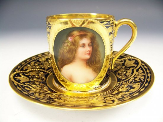 ロイヤルウィーン　デミタスカップ&ソーサー　Volupte(妖艶)　ワグナー作　希少品