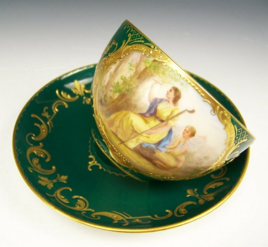 ロイヤルウィーン　カップ&ソーサー　ERINNERUNG(回想)　グリーン・ゴールド