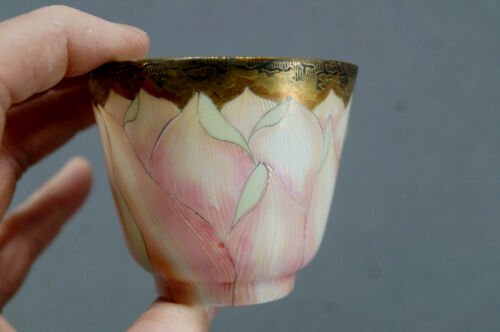 明治時代　春日井　手描き　蓮の花　カップ＆ソーサーセット