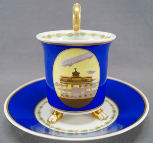 KPMベルリン　第一次世界大戦期　ブランデンブルク門　ツェッペリン型飛行船　コバルトブルー　カップ＆ソーサーセット