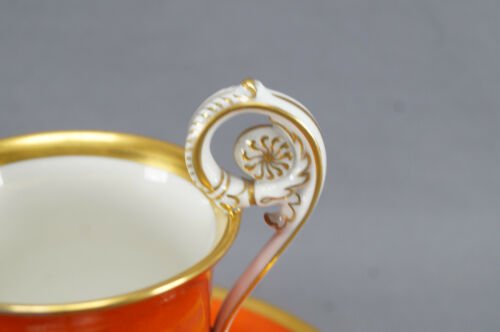 KPMベルリン　朱色　脚付き　ポール・フォン・ヒンデンブルク　カメオ　オーバーサイズカップ＆ソーサセット