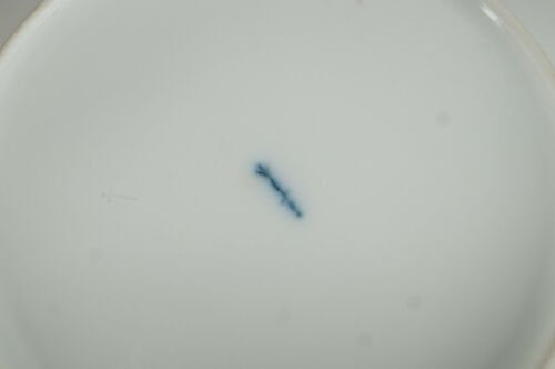 KPMベルリン　朱色　脚付き　ポール・フォン・ヒンデンブルク　カメオ　オーバーサイズカップ＆ソーサセット