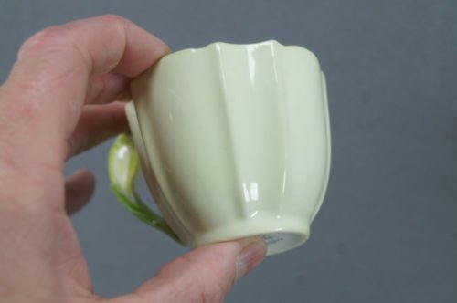 パラゴン　ペールグリーン　クロッカス　ボーンチャイナ　ティーカップ＆ソーサーセット