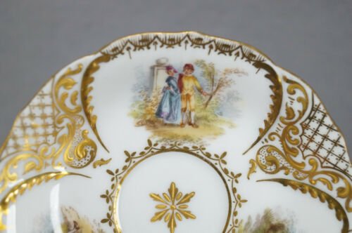 ドレスデン　手描き　恋人　立体金彩　デミタスカップ＆ソーサーセット