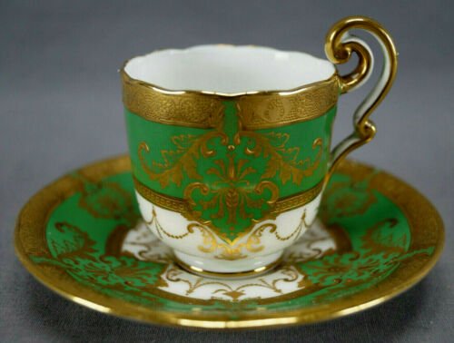 コウルドン　グリーン＆レイズドゴールド　金彩装飾　デミタスカップ＆ソーサーセット　1905～1920年頃