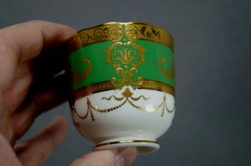 コウルドン　グリーン＆レイズドゴールド　金彩装飾　デミタスカップ＆ソーサーセット　1905～1920年頃