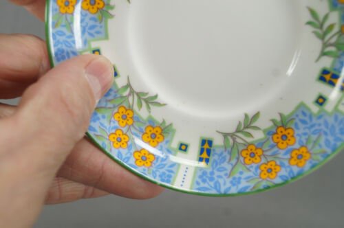 エインズレイ　B3470　アールデコ　フラワーハンドル　ボーンチャイナ　デミタスカップ＆ソーサーセット