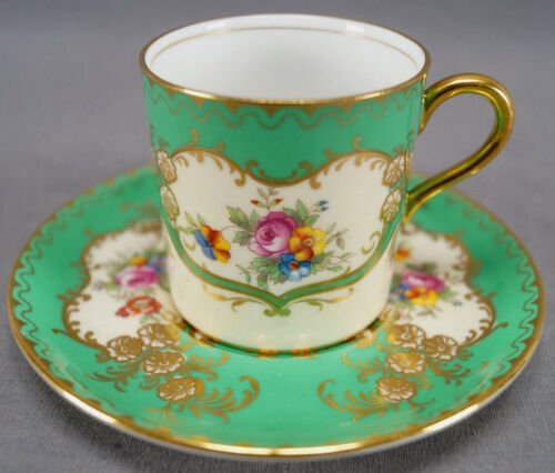 エインズレイ　ボーンチャイナ　花柄　グリーン＆ゴールド　デミタスカップ＆ソーサーセット