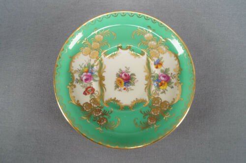 エインズレイ　ボーンチャイナ　花柄　グリーン＆ゴールド　デミタスカップ＆ソーサーセット