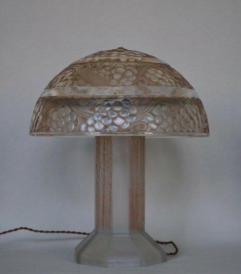 ルネ・ラリック　ランプ　聖ヴァンソン　1926年　フランス製　アールデコ