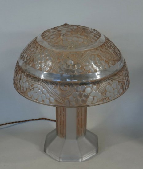 ルネ・ラリック　ランプ　聖ヴァンソン　1926年　フランス製　アールデコ