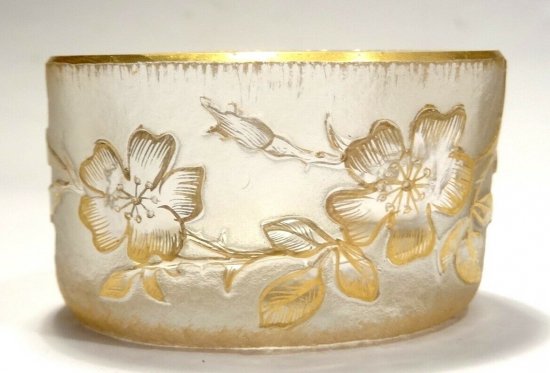 ドームナンシー　花のデザインの花瓶　希少品　1900 年製　アールヌーボー　サイン入り