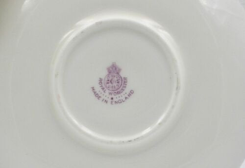 ロイヤルウースター　雉『キンケイチョウ』のデミタスカップ＆ソーサー