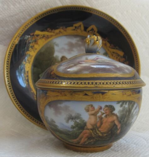 希少品　マイセン　マルコリーニ期　蓋つきカップ＆ソーサーセット　1810年頃　キューピッド