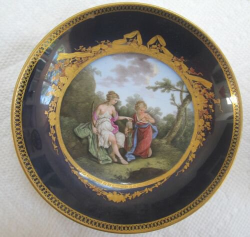 希少品　マイセン　マルコリーニ期　蓋つきカップ＆ソーサーセット　1810年頃　キューピッド