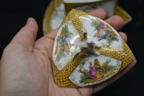 ドレスデン　Donath & Co.　トライアングル　ヴァトー作　愛し合うカップル　カップ＆ソーサーセット