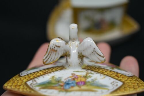 ドレスデン　Donath & Co.　トライアングル　ヴァトー作　愛し合うカップル　カップ＆ソーサーセット