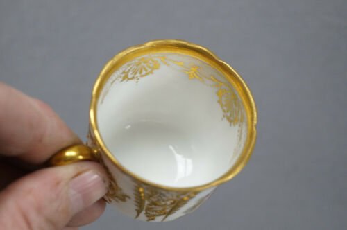 ドレスデン　愛し合うカップル　レイズドゴールド　デミタスカップ＆ソーサーセット