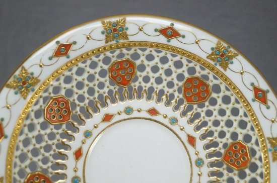 ロイヤルウースター　網目模様とジュエルのカップ＆ソーサー