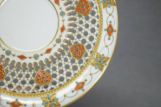 ロイヤルウースター　網目模様とジュエルのカップ＆ソーサー