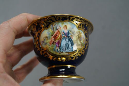 ドレスデン　愛し合うカップル　コバルトブルー＆ゴールド　バードハンドル　カップ＆ソーサーセット