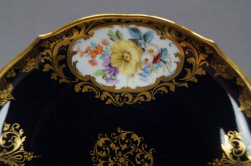 ドレスデン　愛し合うカップル　コバルトブルー＆ゴールド　バードハンドル　カップ＆ソーサーセット