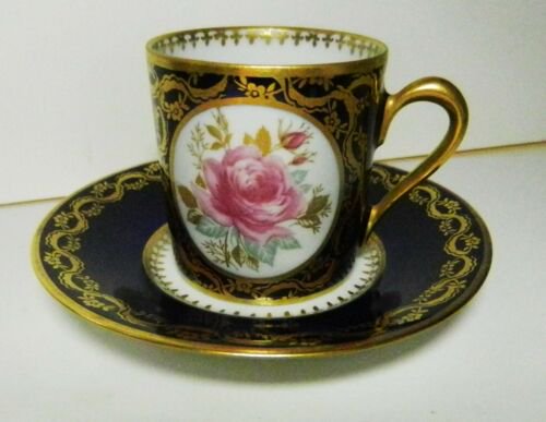 リモージュ　デミタスカップ＆ソーサーセット　コバルトブルー　バラ