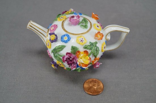 マイセン　ティーポット(小)　花の飾り付き　1814～60年製