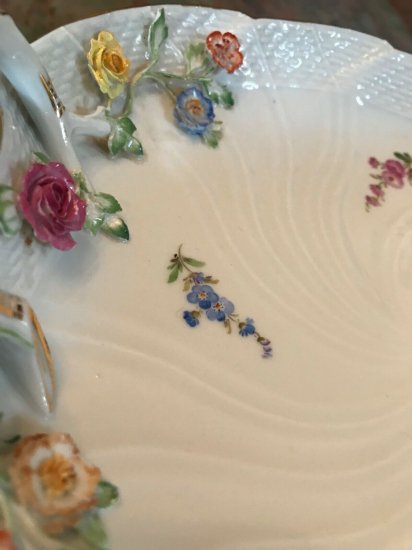 マイセン　葉の形のプレート　花の飾り付き