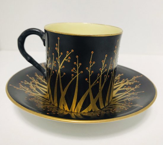 アンティーク　ロイヤルウースター　黒と金　コーヒーカップ　ソーサー　1919年