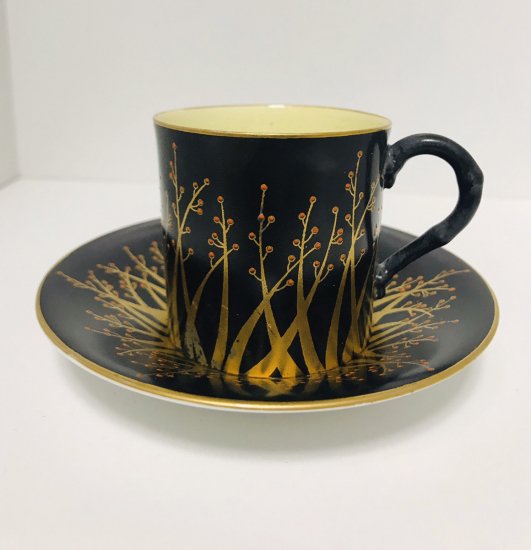アンティーク　ロイヤルウースター　黒と金　コーヒーカップ　ソーサー　1919年