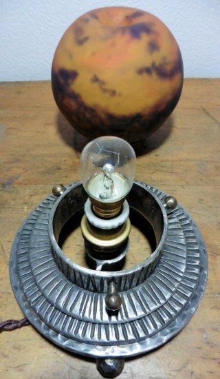 ミューラー兄弟　テーブルランプ　香水ディフューザー付き