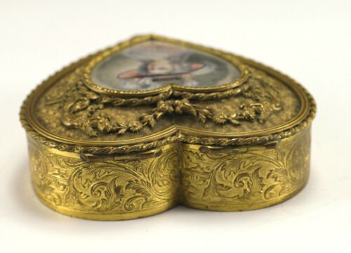 フランス製　金メッキ　ブロンズ　ジュエリーボックス　小物入れ　手描きの女性の肖像が　署名入り
