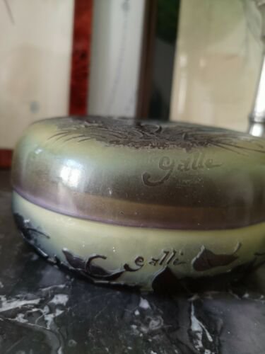 エミールガレ 　ボンボニエール（小物入れ）　作品名　『木の下で 』