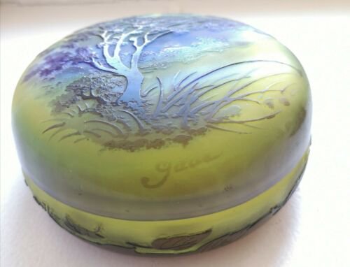 エミールガレ 　ボンボニエール（小物入れ）　作品名　『木の下で 』