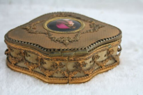 フランス製　アンティーク　ルイ16世　ジュエリーボックス　小物入れ　磁器　ミニ肖像画　リモージュ